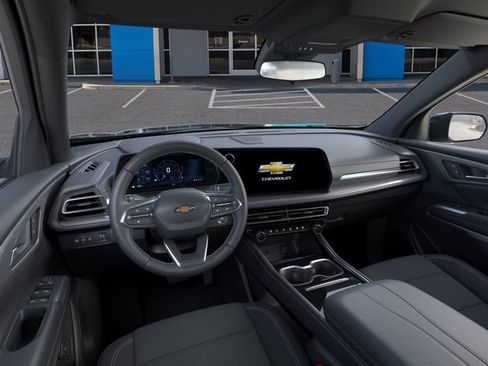 New 2027 Chevrolet Traverse LT w/ Midnight/Sport Edition FWD image 15