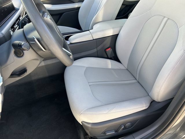 Used 2025 Hyundai Sonata SEL FWD image 21