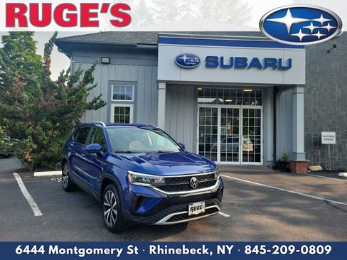Used 2022 Volkswagen Taos SE AWD/4WD image 1