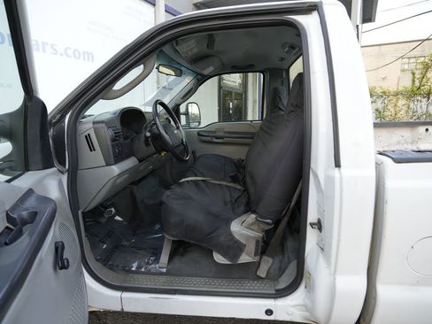 Used 2007 Ford F350 XL RWD image 15