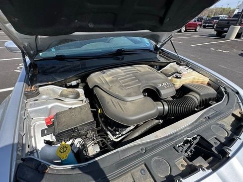 Used 2020 Chrysler 300 Touring w/ Driver Convenience Group image 16