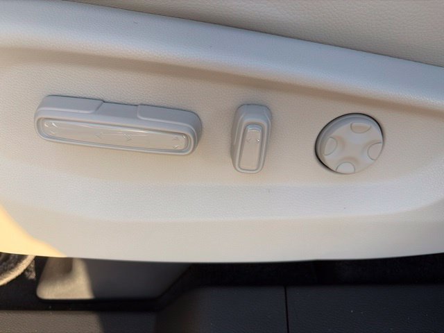 New 2027 Honda Odyssey Touring image 18