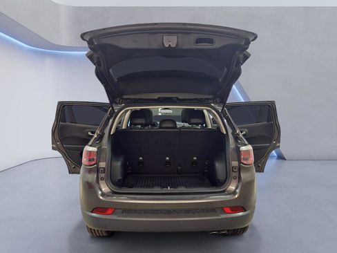 Used 2019 Jeep Compass Altitude AWD/4WD image 11