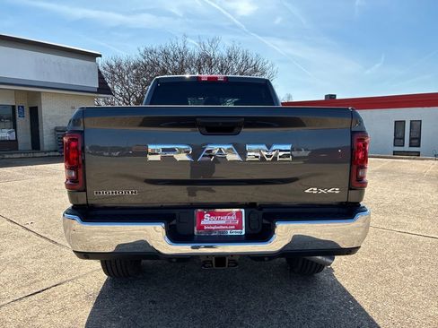 New 2026 RAM 2500 Big Horn AWD/4WD image 4