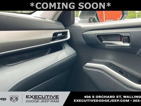 Used 2022 Toyota Highlander XLE AWD/4WD image 20
