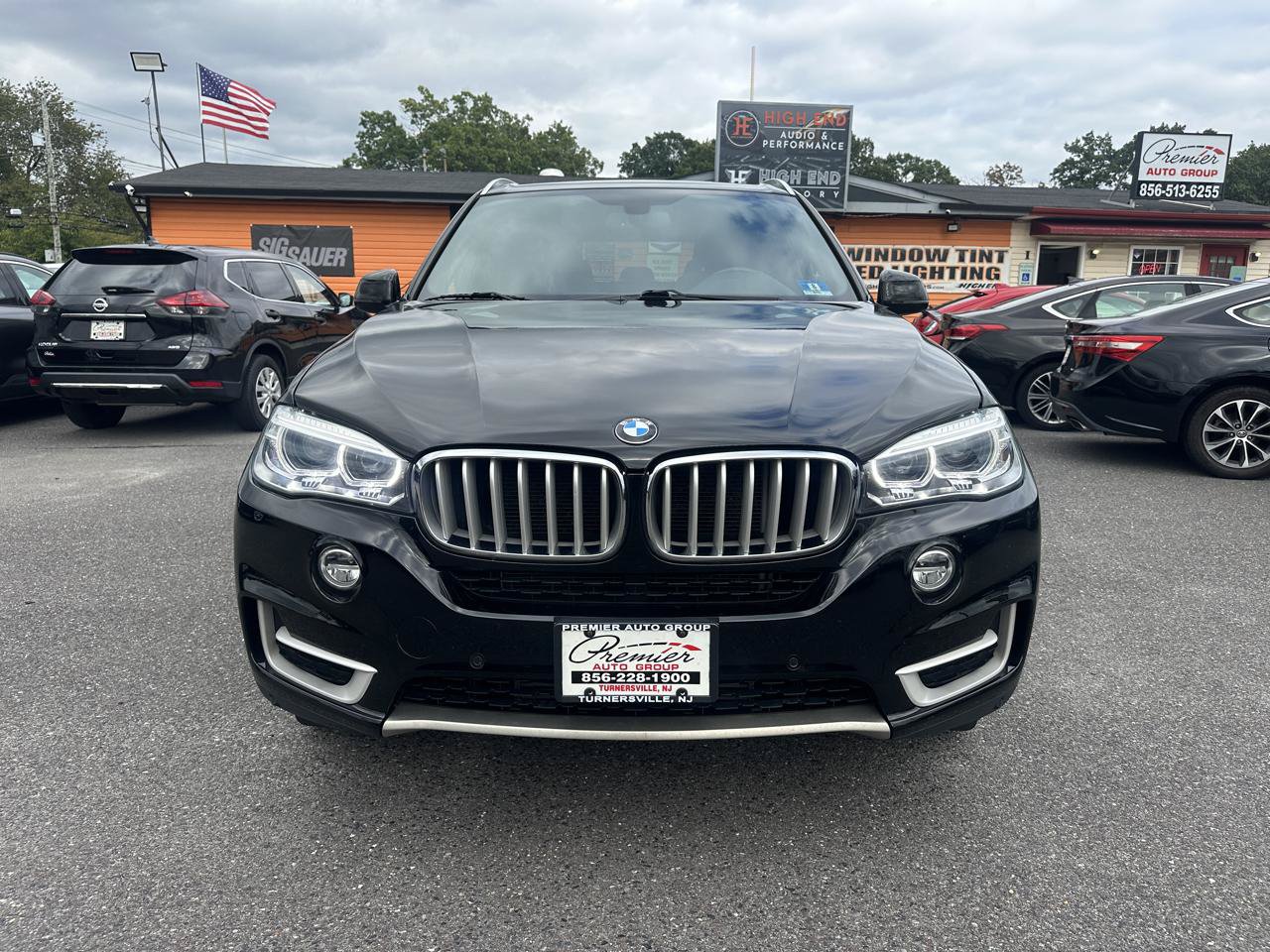 Used 2018 BMW X5 xDrive35i w/ M Sport Package AWD/4WD image 2