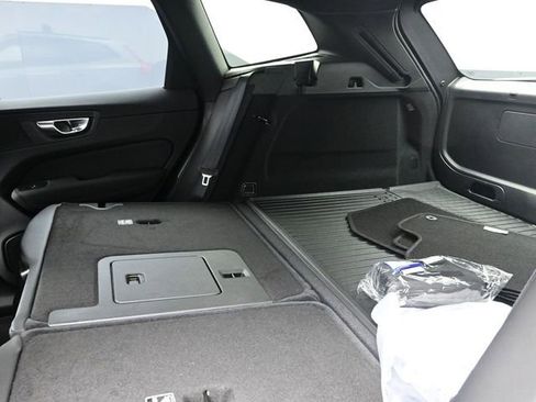 New 2026 Volvo XC60 T8 Ultra w/ Protection Package Premier image 22