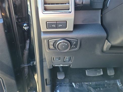 Used 2017 Ford F350 Platinum w/ Platinum Ultimate Package image 13