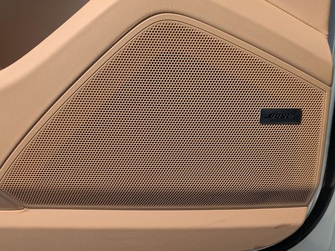 New 2025 Porsche Cayenne Turbo image 14