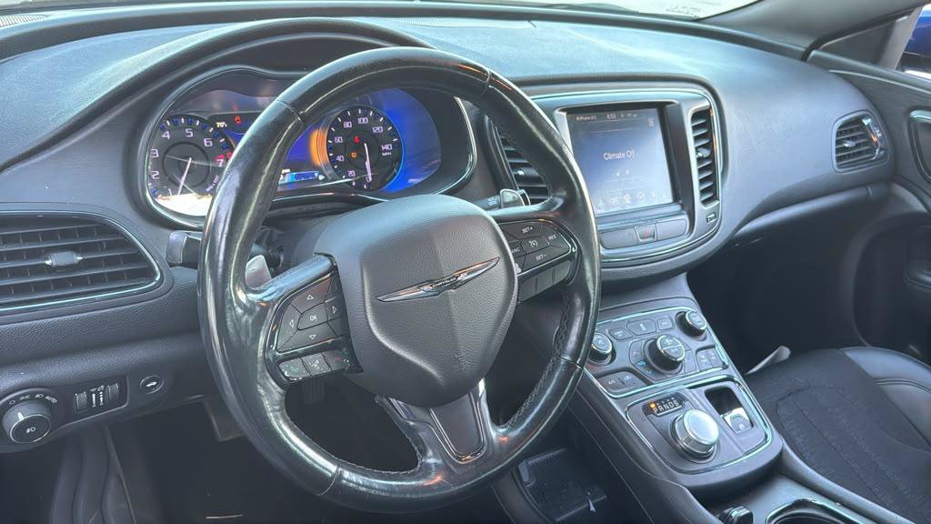 Used 2016 Chrysler 200 S w/ Comfort Group AWD/4WD image 9