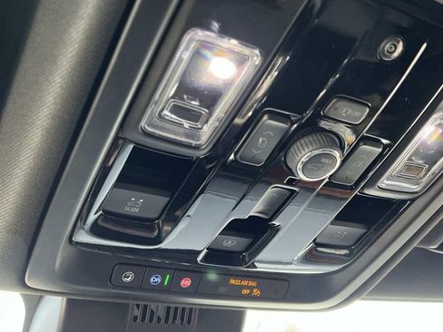 New 2026 GMC Yukon Denali w/ Sun & Power Step Package image 33