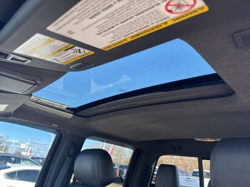 Used 2016 Ford F250 Platinum w/ Platinum Package image 17