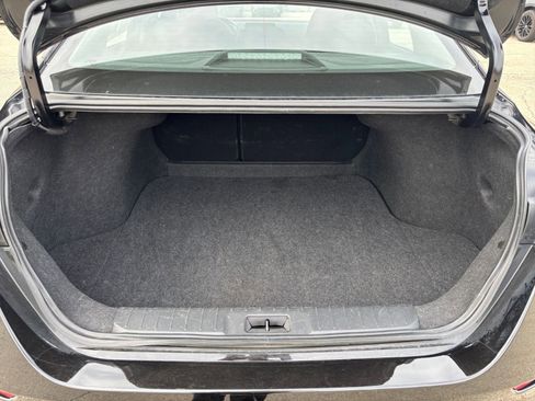 Used 2025 Nissan Sentra S FWD image 29