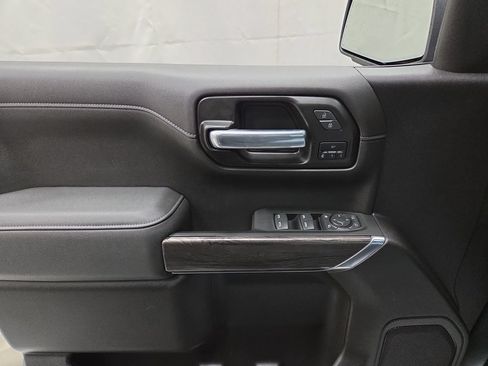Used 2021 Chevrolet Silverado 1500 LTZ AWD/4WD image 21