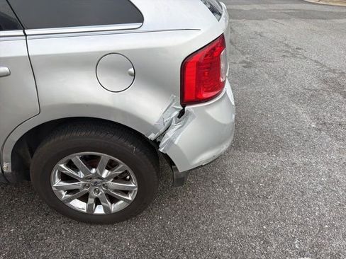 Used 2012 Ford Edge Limited image 3