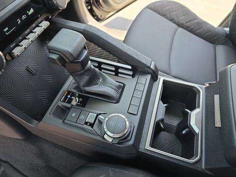 Used 2026 Toyota Tacoma SR5 AWD/4WD image 27