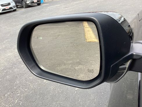 Used 2025 Chevrolet Equinox LT w/ Convenience Package II FWD image 34