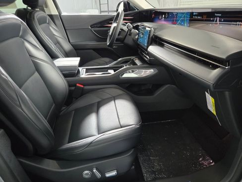 New 2026 Lincoln Nautilus Premier w/ Equipment Group 102A image 19