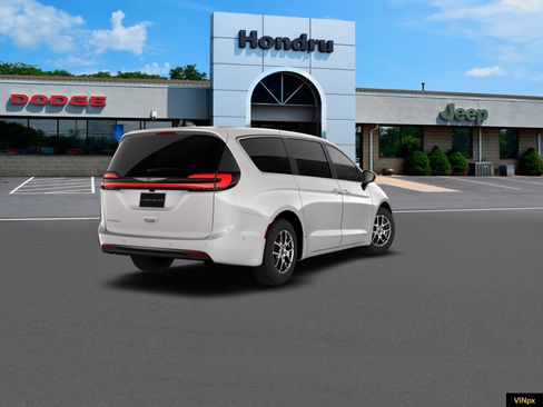 New 2026 Chrysler Pacifica Select image 7