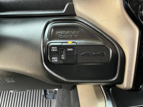 Used 2020 RAM 3500 Laramie image 32