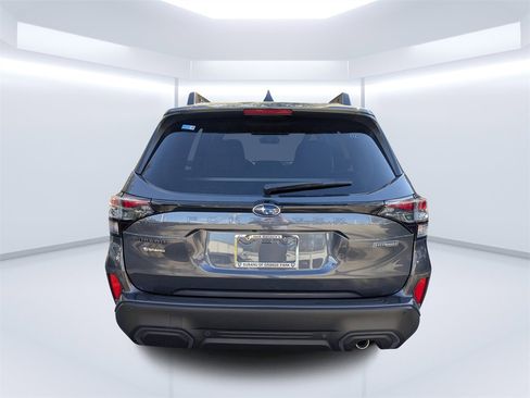 New 2025 Subaru Forester Limited image 4