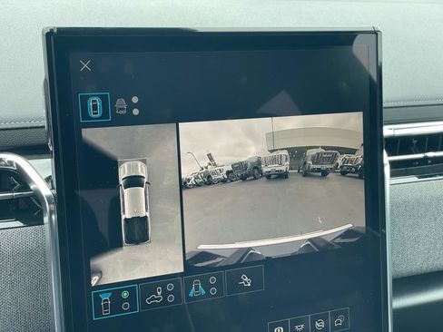 Used 2026 GMC Sierra EV Elevation AWD/4WD image 14