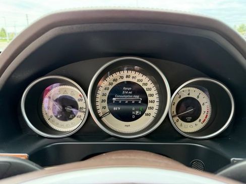 Used 2015 Mercedes-Benz E 400 Sedan image 17