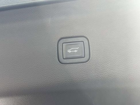 Certified 2023 Buick Enclave Essence w/ Experience Buick Package image 11