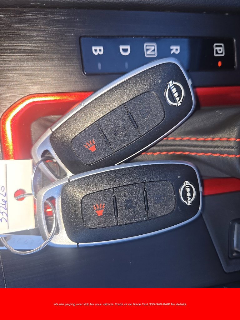 Certified 2025 Nissan Kicks SR AWD/4WD image 35