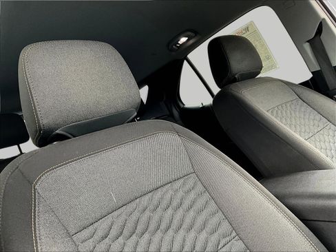 Used 2020 Chevrolet Equinox LT w/ Driver Convenience Package FWD image 27