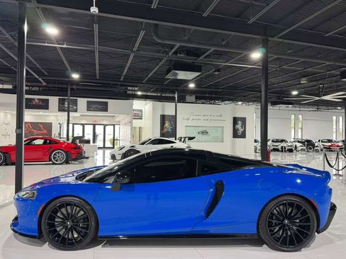 Used 2020 McLaren GT image 4