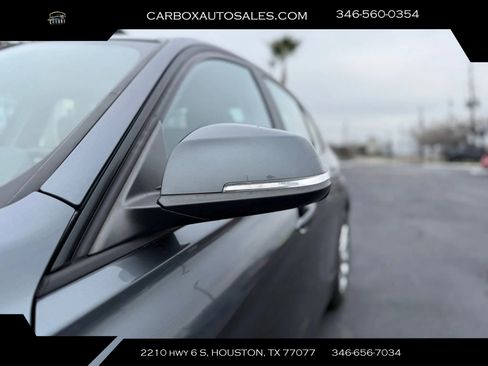 Used 2017 BMW 320i xDrive 320i xDrive Sedan 4D image 24
