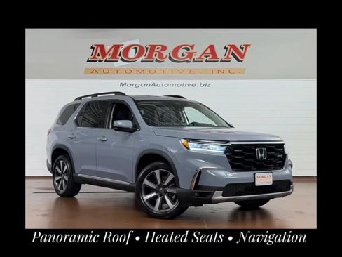 Used 2023 Honda Pilot Touring image 1