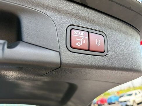 Used 2023 Mercedes-Benz GLE 53 AMG 4MATIC image 34