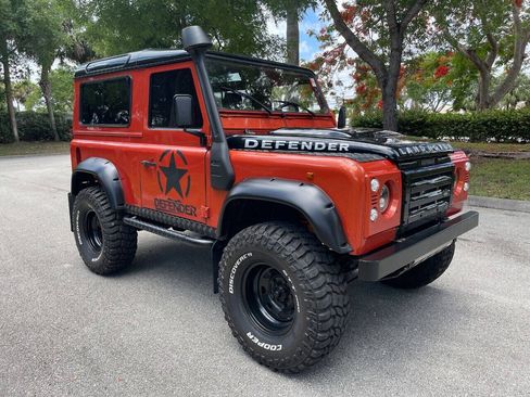 Used 1996 Land Rover Defender image 1
