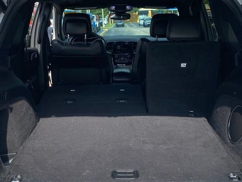 Used 2019 Jeep Grand Cherokee Altitude RWD image 27