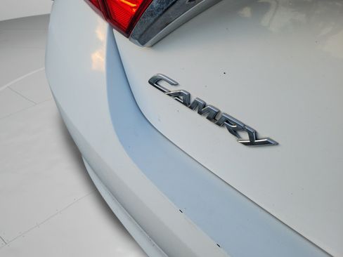 Used 2015 Toyota Camry LE FWD image 32