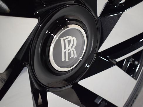 New 2026 Rolls-Royce Cullinan image 19