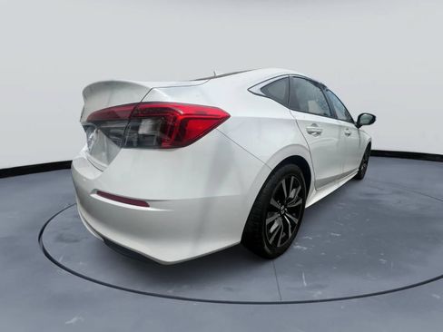Used 2022 Honda Civic EX image 5