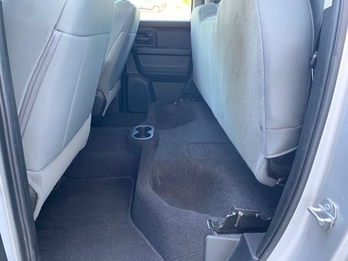 Used 2017 RAM 1500 Express AWD/4WD image 24