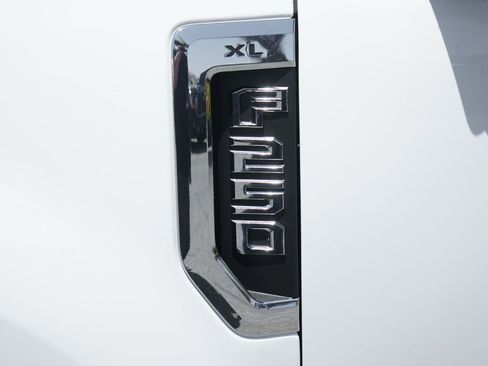Used 2022 Ford F250 XL w/ Power Equipment Group RWD image 41