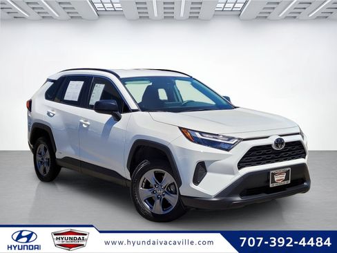 Used 2025 Toyota RAV4 LE AWD/4WD image 1