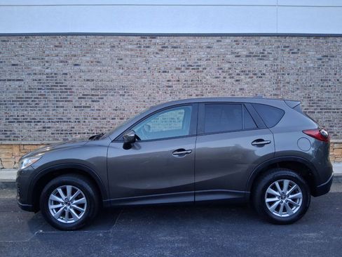 Used 2016 MAZDA CX-5 Touring FWD image 2