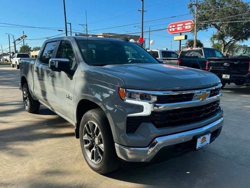 Used 2024 Chevrolet Silverado 1500 LT w/ Safety Package RWD image 4