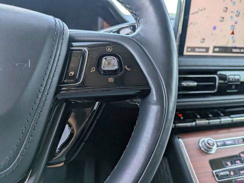 Used 2023 Lincoln Aviator Reserve w/ Equipment Group 201A AWD/4WD image 30