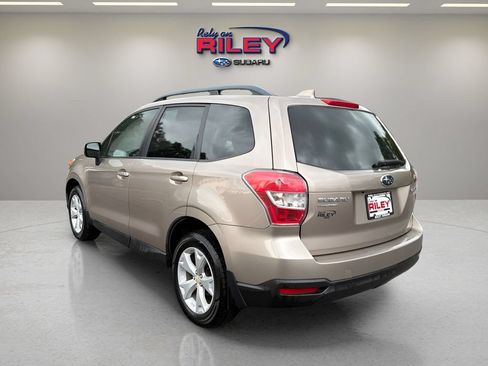 Used 2016 Subaru Forester 2.5i Premium AWD/4WD image 3