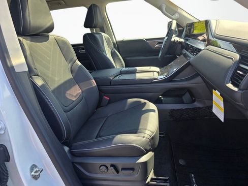 New 2026 INFINITI QX80 Luxe w/ Cargo Package AWD/4WD image 29