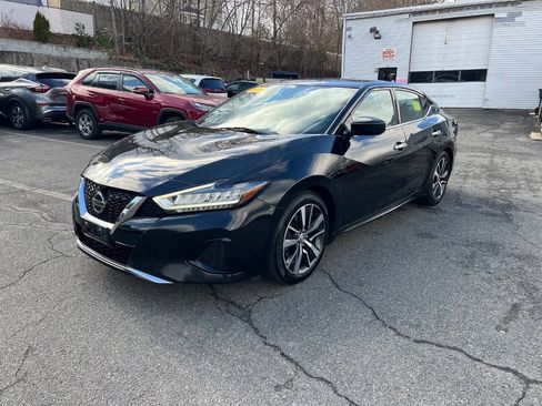 Used 2019 Nissan Maxima 3.5 S w/ Floor Mat Group FWD image 3