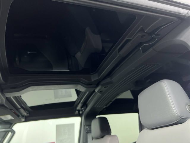 Used 2025 GMC Hummer EV 3X w/ Extreme Off-Road Package AWD/4WD image 19