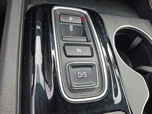 Certified 2023 Honda Pilot Touring image 15